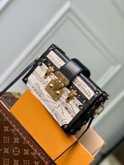 Louis Vuitton Petite Malle