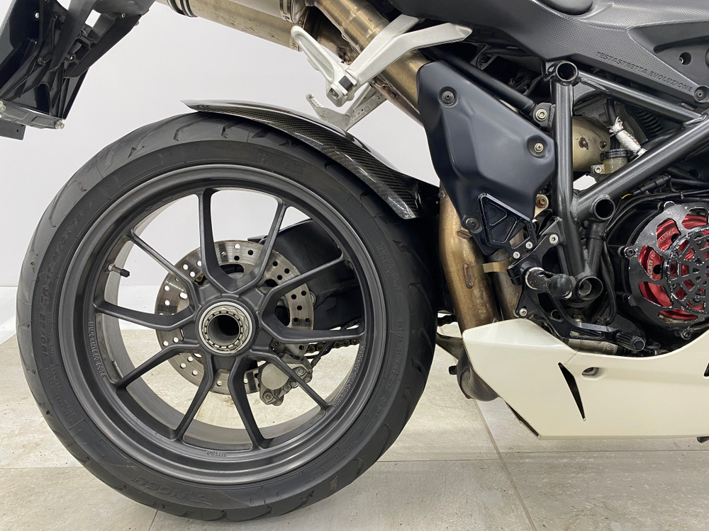 Ducati 1198 041598