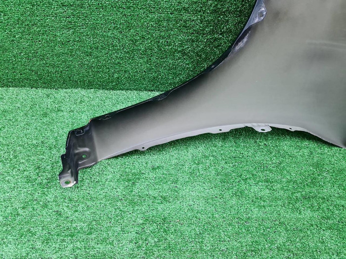 Крыло переднее правое Toyota LC 200 (2015-2021)