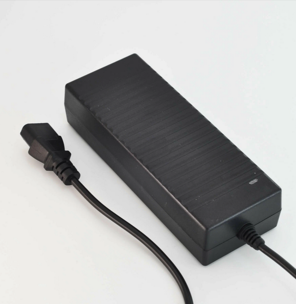 Адаптер питания универсальный 12v/10А штекер 5.5мм.,угловой JNT-614