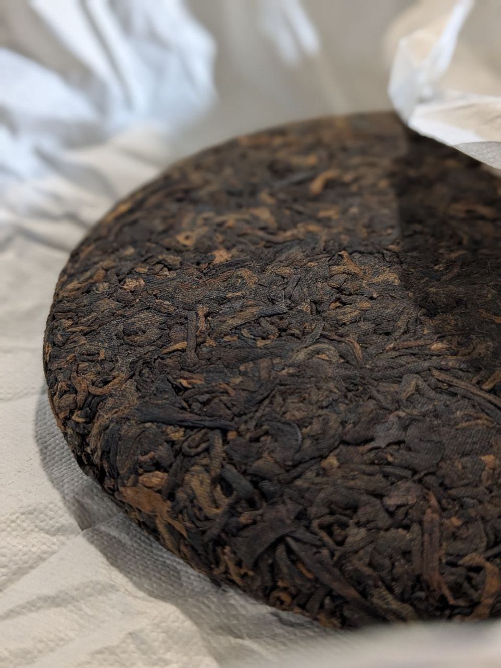 Шу пуэр с горы ЦзинМай, блин 200 г