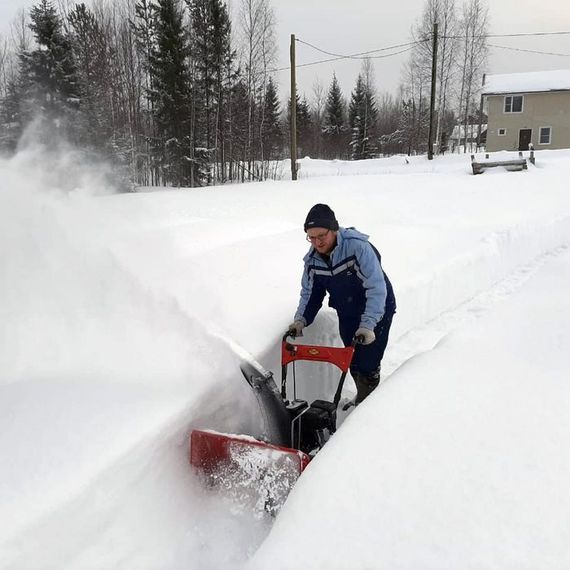 Снегоуборщик DDE ST6560L