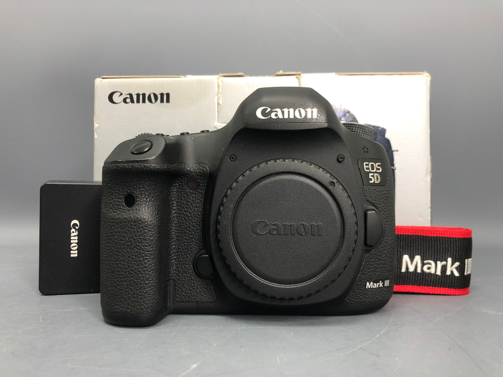 Canon EOS 5D Mark III (13.300 кадров)