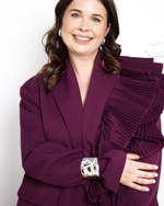 Татьяна в костюме Victoria violet