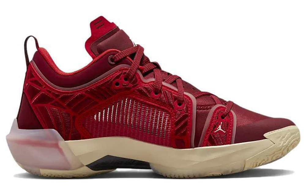 Кроссовки Jordan Air Jordan 37 Low "Team Red" (Женская размерная сетка)