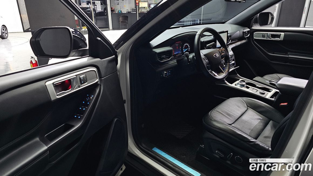 Ford Explorer 6 Generation 2.3 Limited 4WD (12.2019)