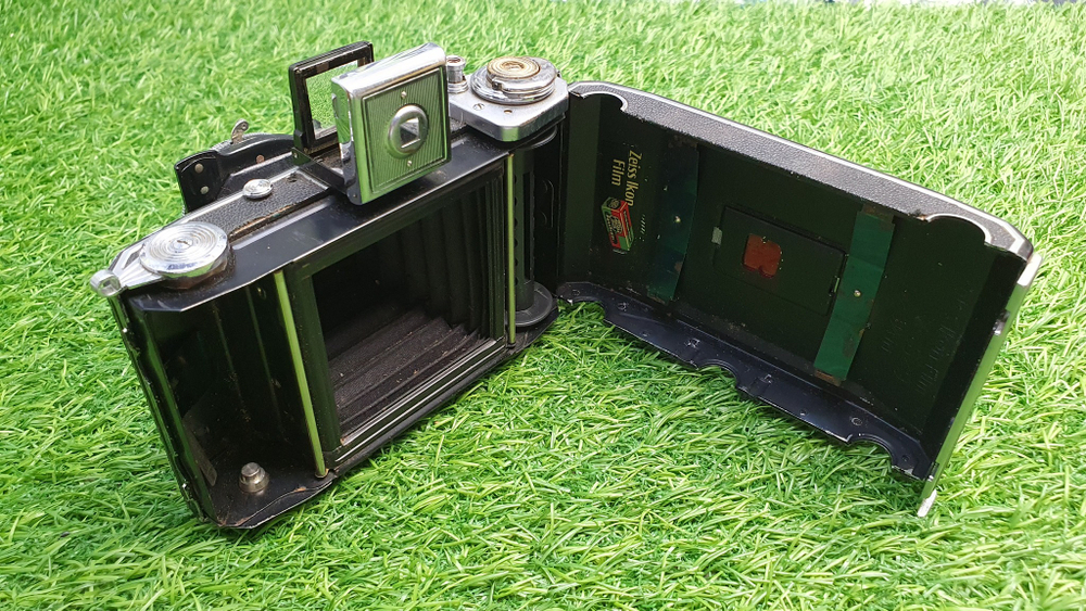 Zeiss Ikon Ikonta 521/16+ Novar-Anastigmat 75/3.5