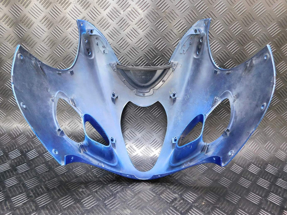 Пластик передний (обтекатель) Suzuki GSX1300R Hayabusa 99-07 GW71A 051676