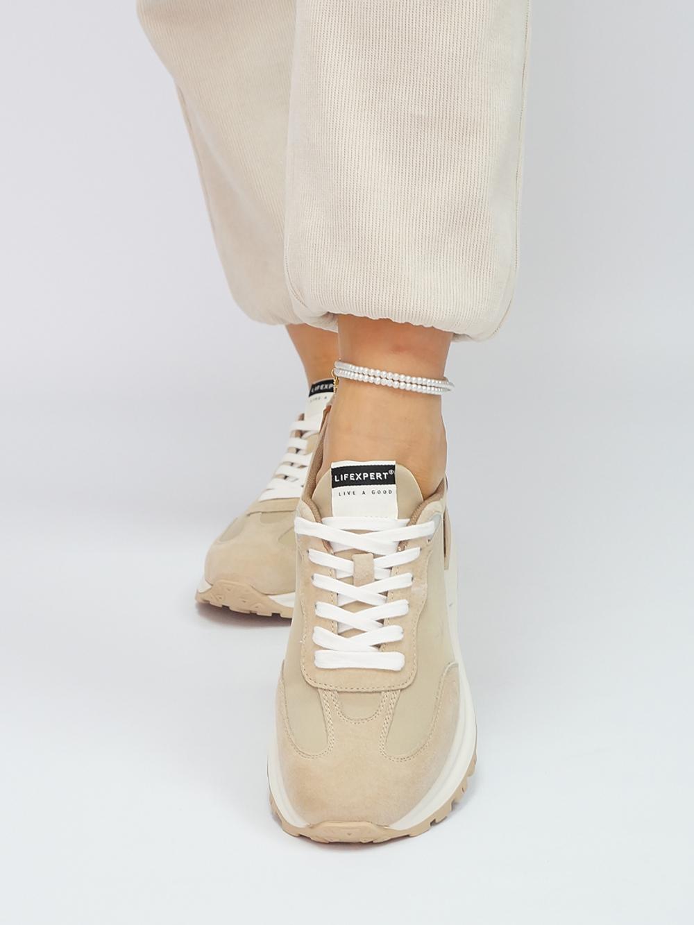 Кроссовки женские демисезонные