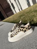 Кеды с принтом леопард