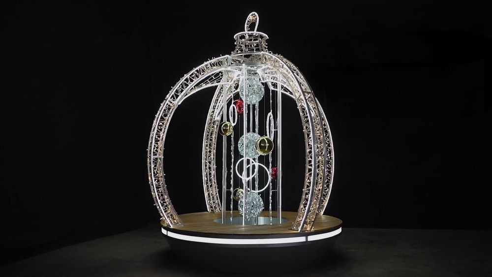 Светодиодная конструкция со скамейкой "Елочный шар с подвесками"