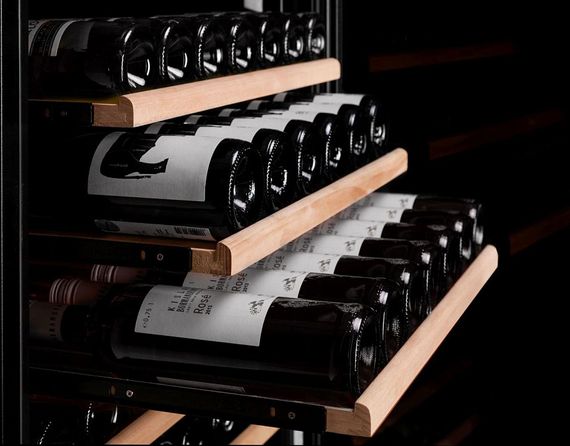 Винный холодильник Dunavox DX-108.330DB