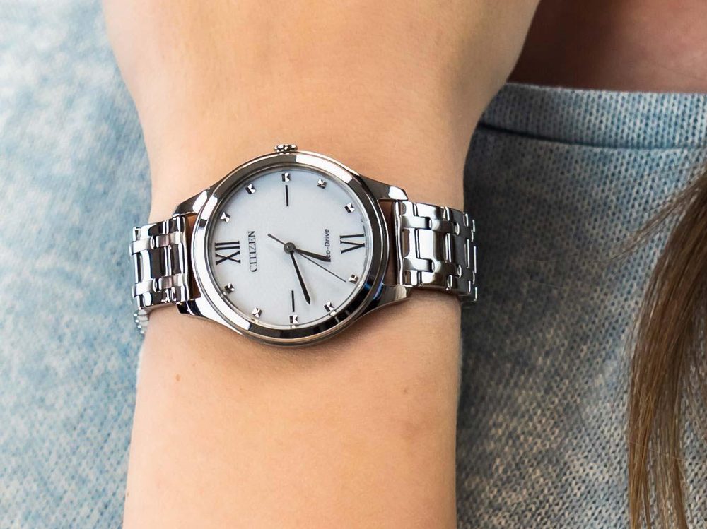 Женские японские наручные часы Citizen EM0500-73A