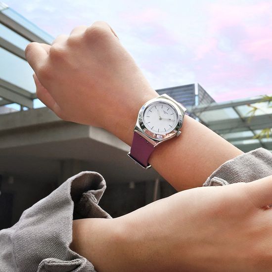 Наручные часы Swatch YLS204