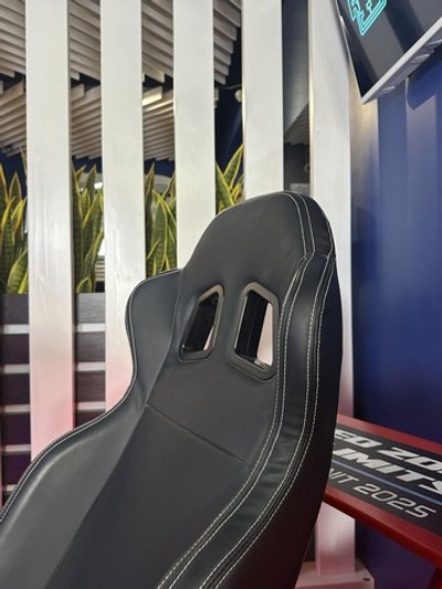 Гоночный видео симулятор «Ultra drive F1»