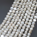 Жемчуг культивированный в форме пуговки, белый, 5*6мм
