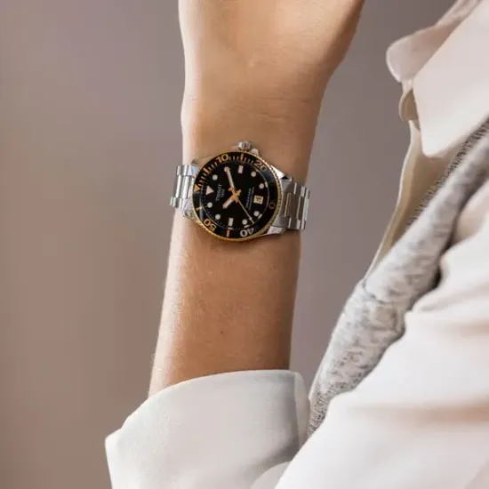 Женские часы Tissot T120.210.21.051.00