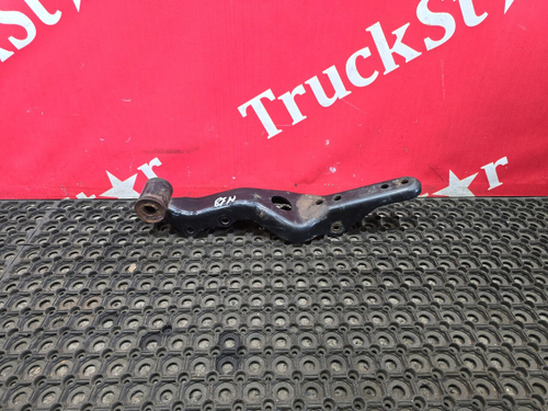 Кронштейн замка кабины