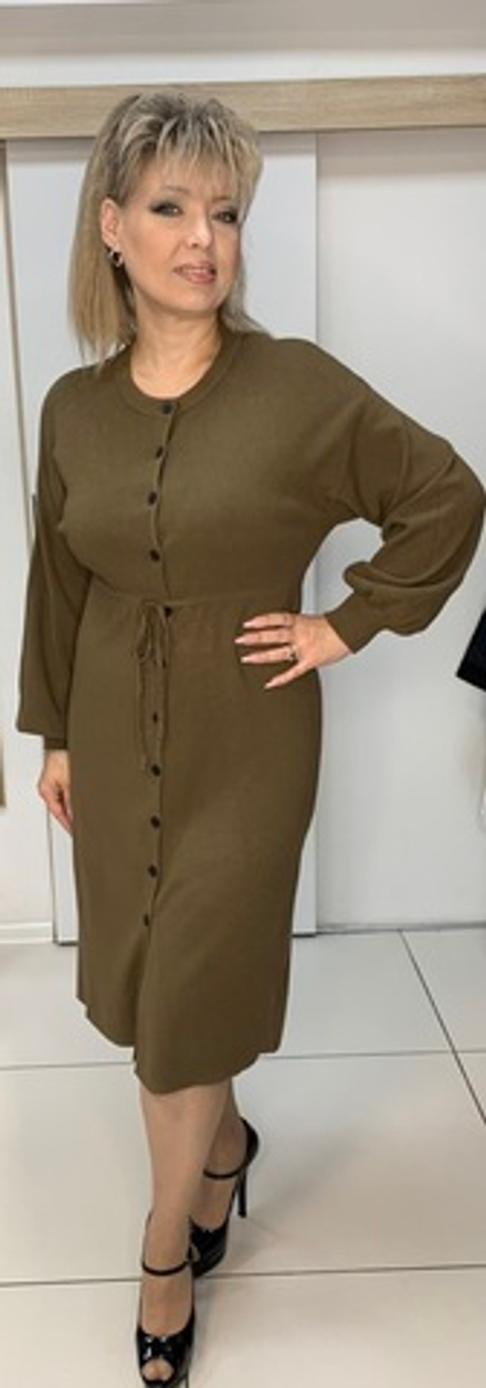 Трикотажное итальянское платье на пуговицах