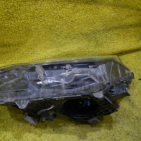 Фара левая Toyota Rav 4 CA40 (2015-2019) LED