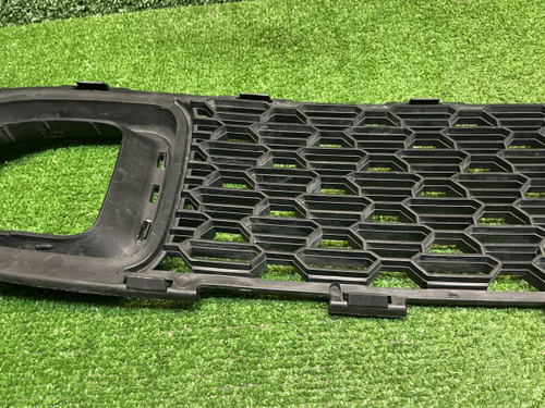 Решетка переднего бампера Mini Hatch R56 (10-13)