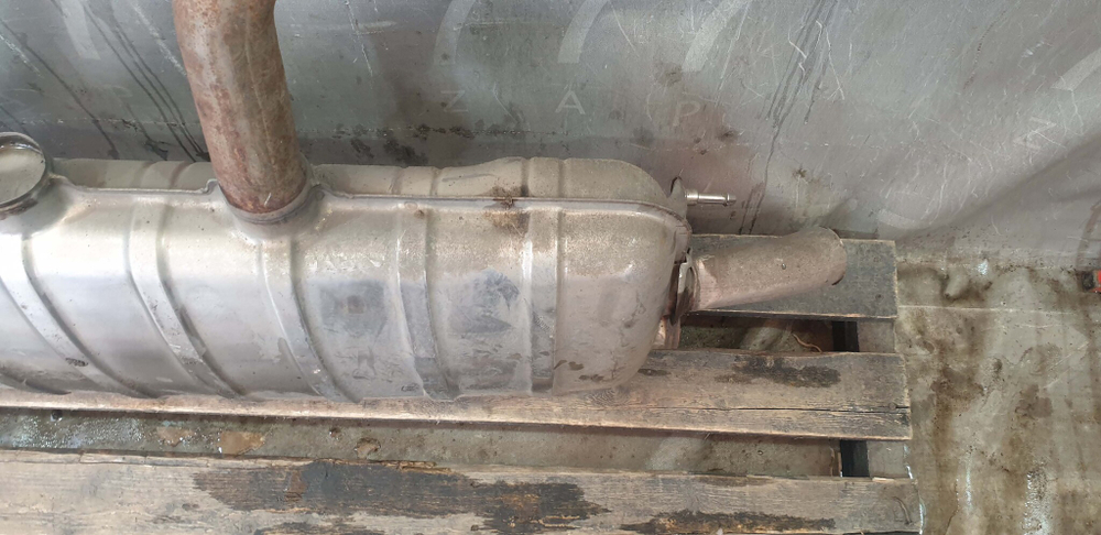 Глушитель основной Porsche Cayenne 2 (958) 10-18 Б/У Оригинал 95811191050