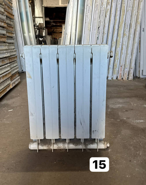 Биметаллический радиатор Б/У 500 5 секц. бок. global italy