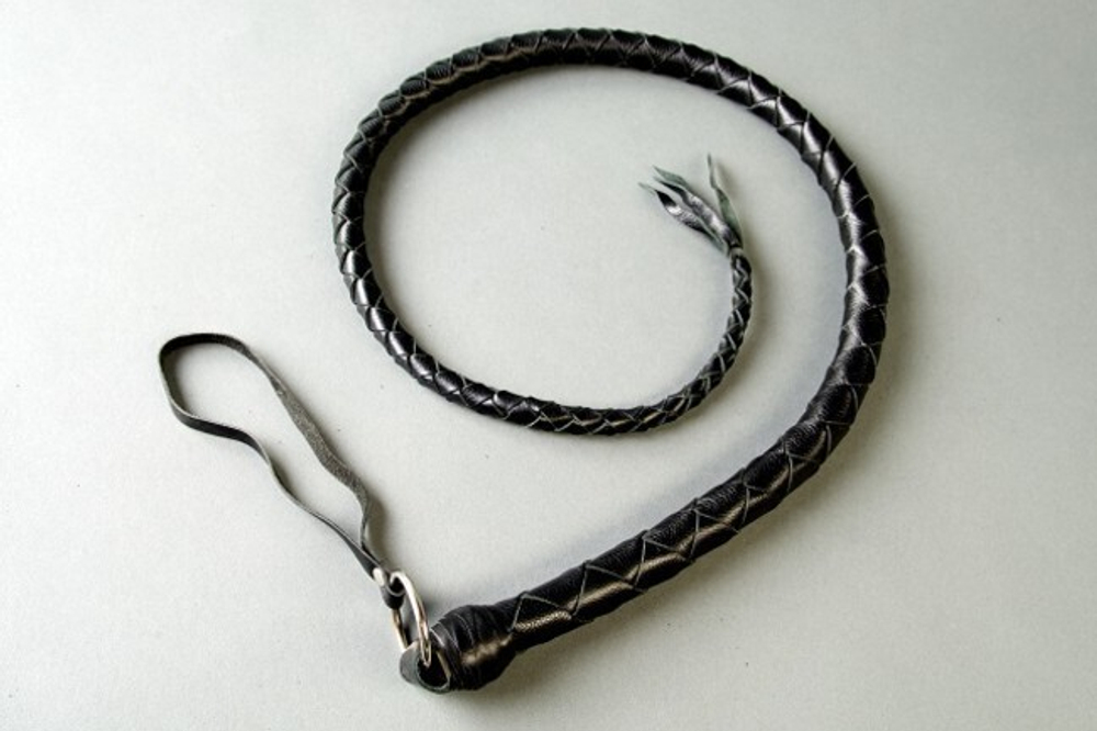 Плеть однохвостая (длина 1 метр) (Цвет: черный)