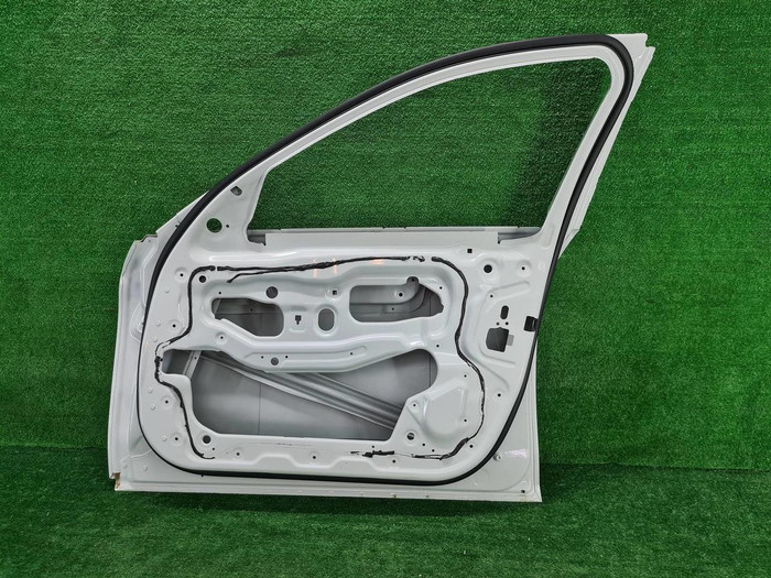 Дверь передняя правая BMW 5er F10 , F11 (2009-2017)