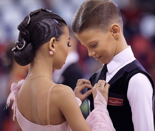 Причёска для бальных танцев