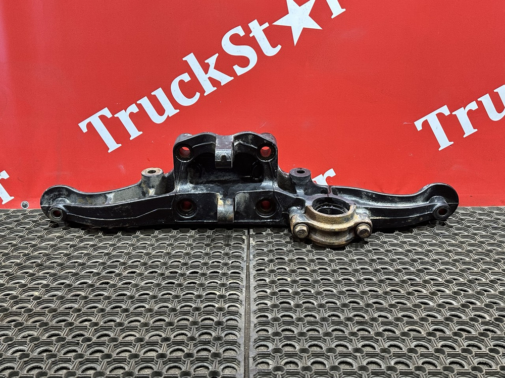 Кронштейн пневморессоры задний правый 2022г