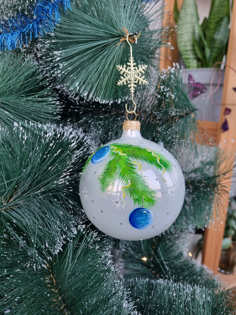 Шар стеклянный "снегурочка" ручная роспись