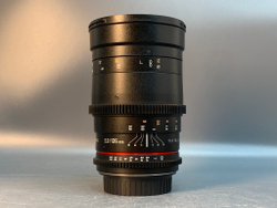 Samyang 135mm T2.2 ED
