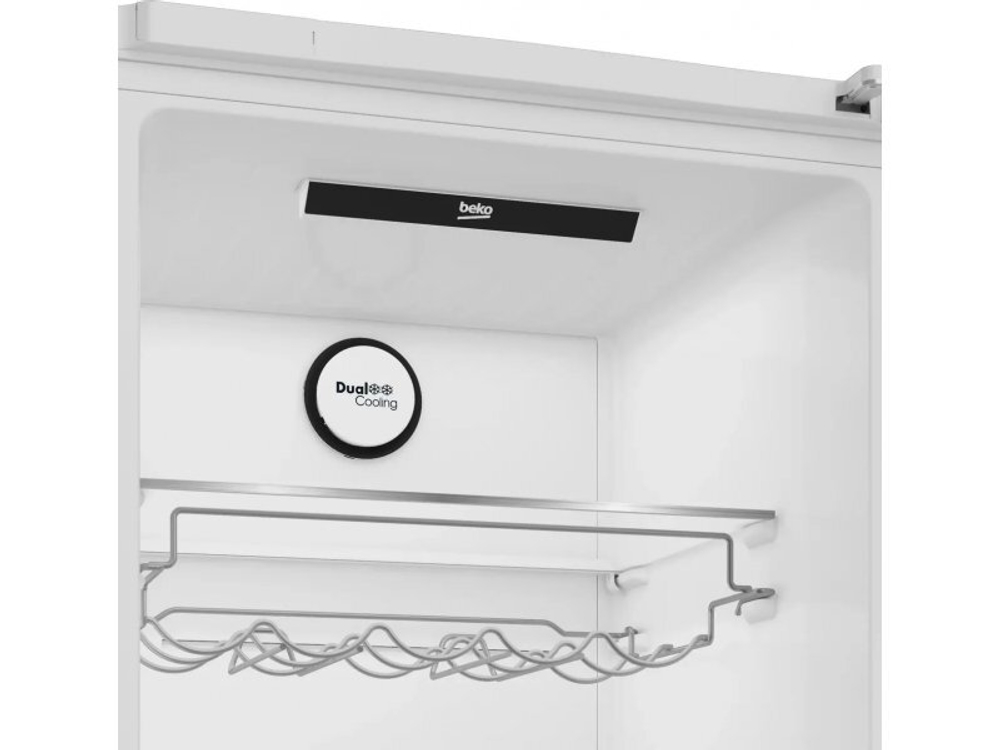 Холодильник двухкамерный Beko B3RCNK402HW Total No Frost белый
