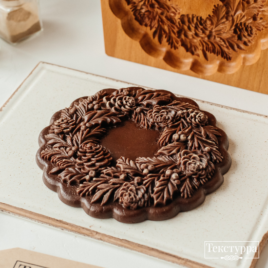 Пряничная форма Венок с шишками