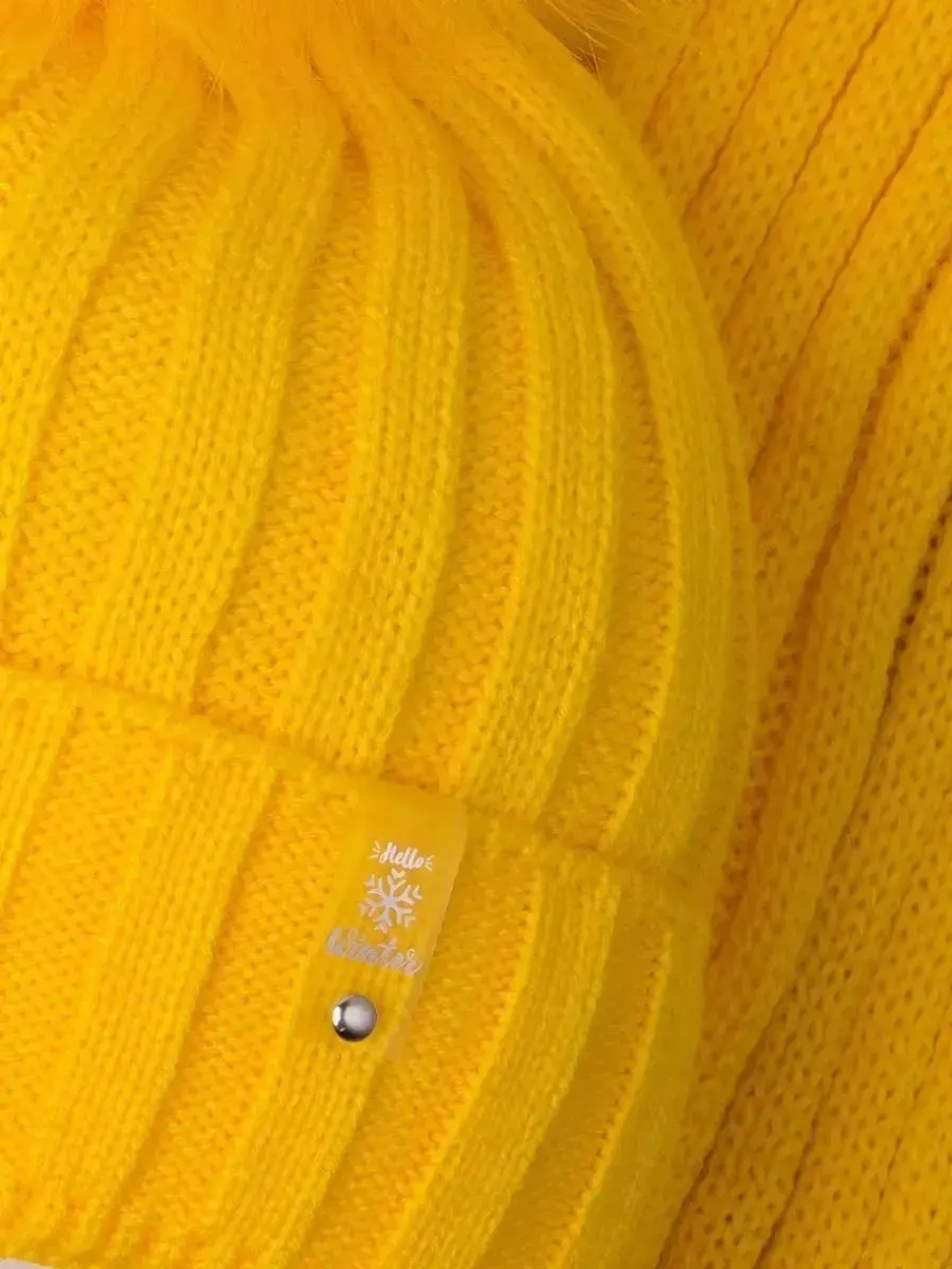 Шапка детская зимняя с помпоном и шарф