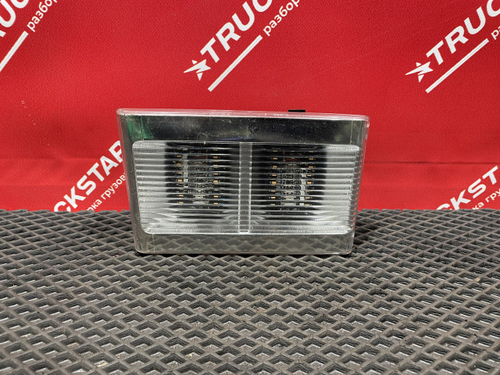 Плафон внутреннего освещения левый