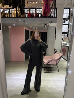 Шерстяной костюм серый