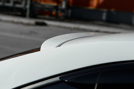 Козырек на заднее стекло