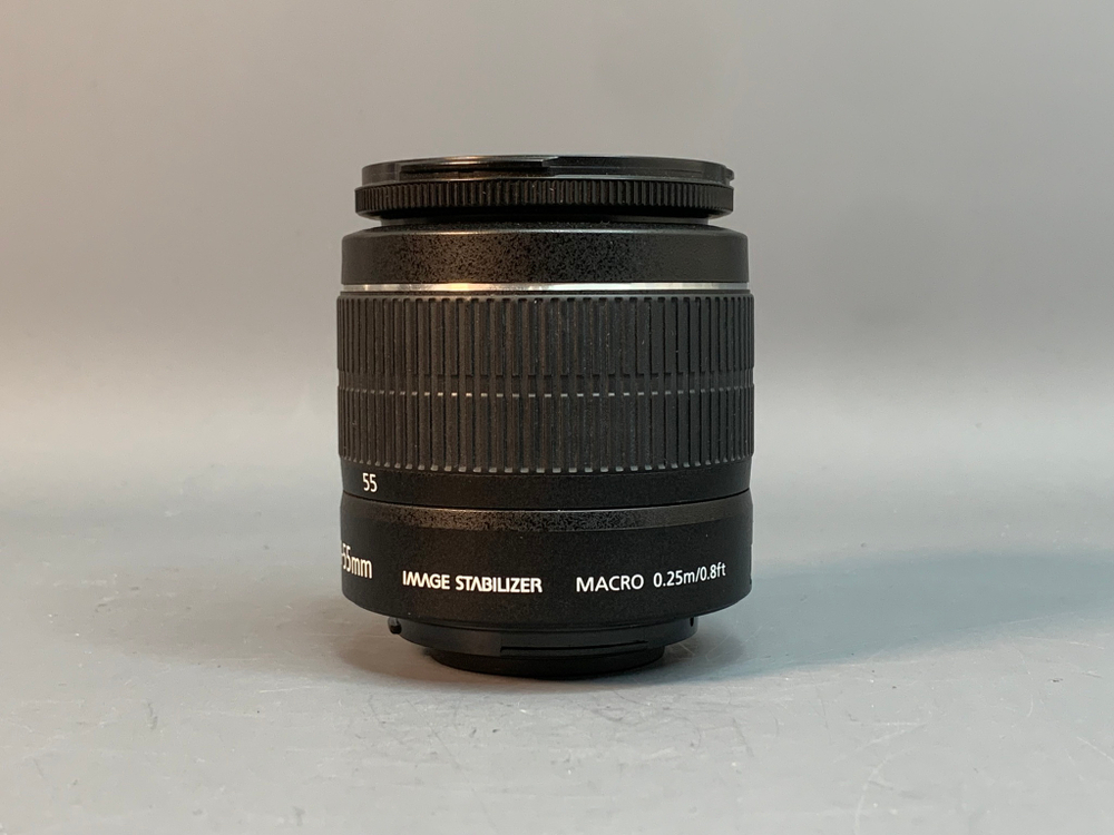 Canon EOS 550D Kit 18-55mm 42.997 Кадров