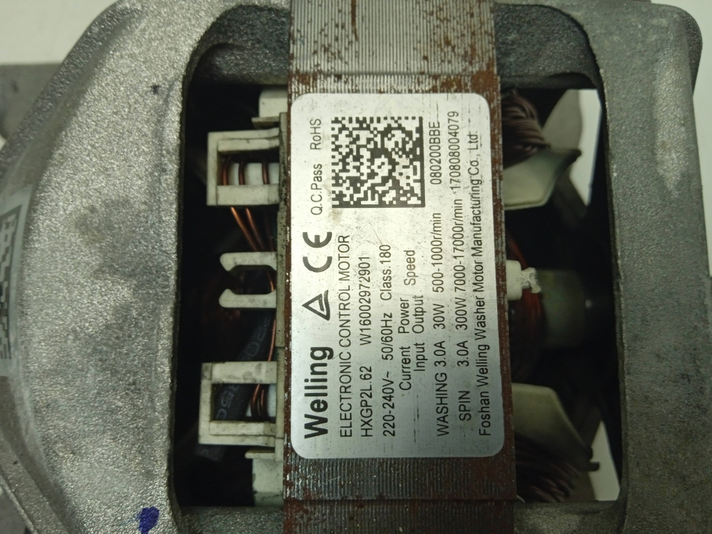 RST602 кт158 Двигатель для стиральной машины Hotpoint-Ariston RST602 б/у