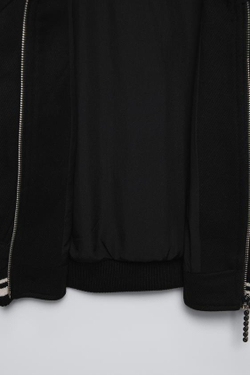 ZARA БОМБЕР ИЗ ФЕТРА С НАШИВКОЙ, ЧЕРНЫЙ