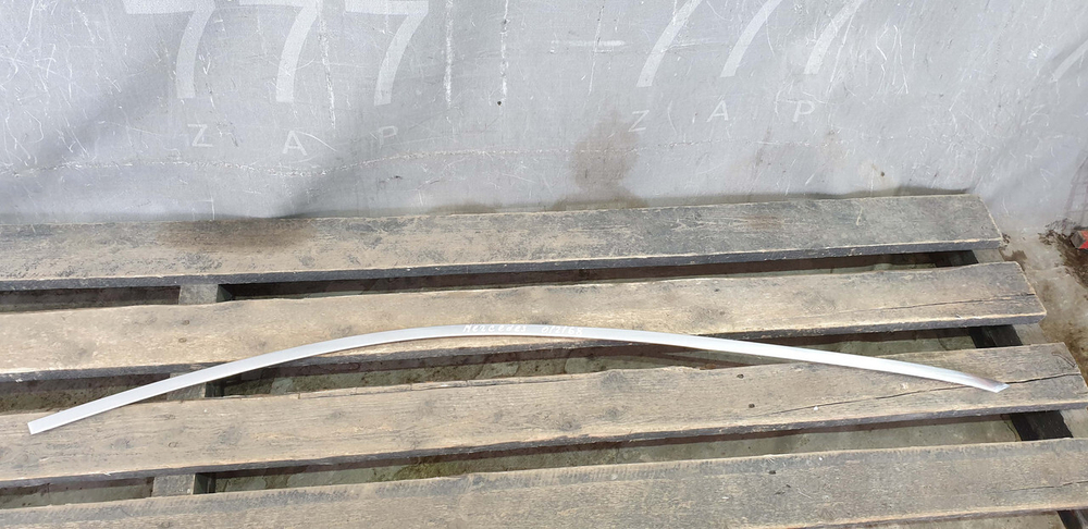 Молдинг двери передней правой Mercedes S (W222) 13-20 Б/У Оригинал A2226980280