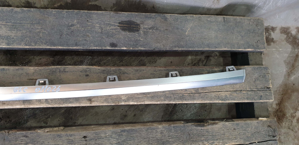 Накладка переднего бампера Mercedes GLC (X253)  Б/У Оригинал A2538854300