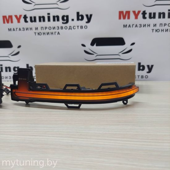 Повторители указателей поворота в зеркала для BMW X3 / X4 / X5 / X6 LED динамические темные