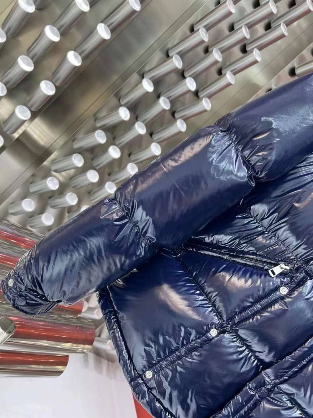 Пуховик Moncler