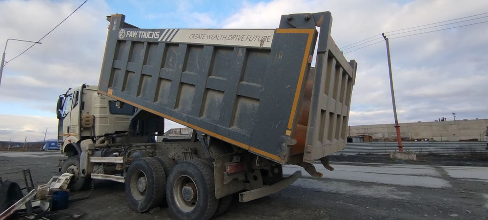 FAW J6 6x6 Самосвал CA3250P66K24L1TE5 (Дизельный, 11,1 л, 420 л.с., МТ)