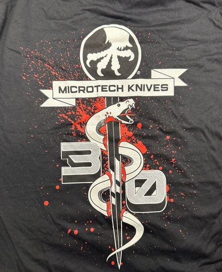 Футболка мужская, черная юбилейная 30лет,перед-лого Microtech,спина-змея с лого, размер L