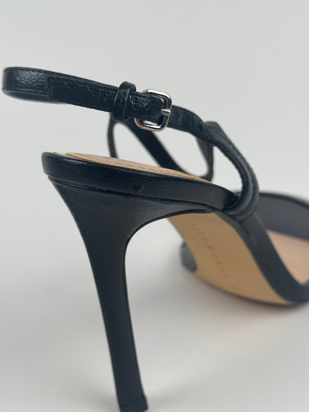 Босоножки Zara