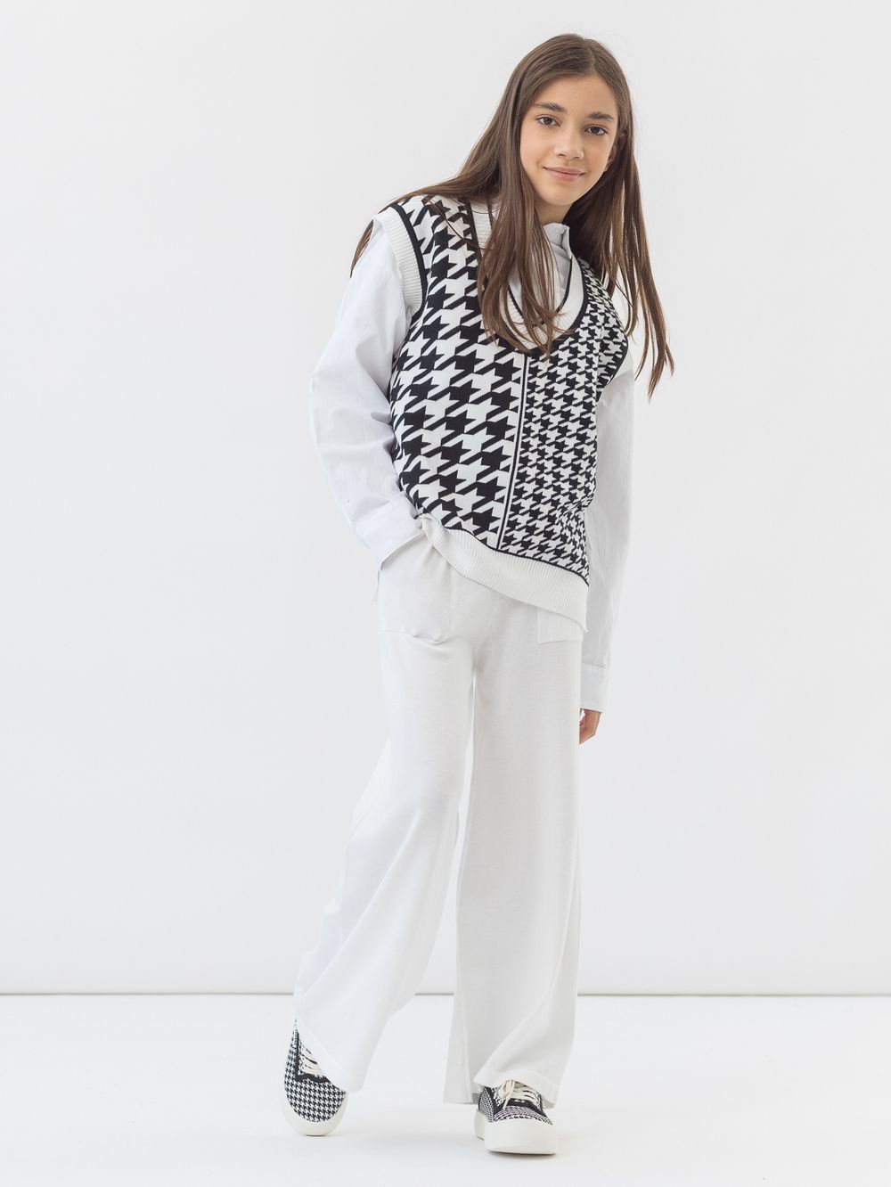Жилет черно-белый для девочки арт. АТ951